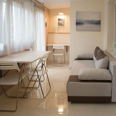 Kosmos Service Apartment Modern Spirit City Center With Additional Cost Parking Szaloniki Kültér fotó