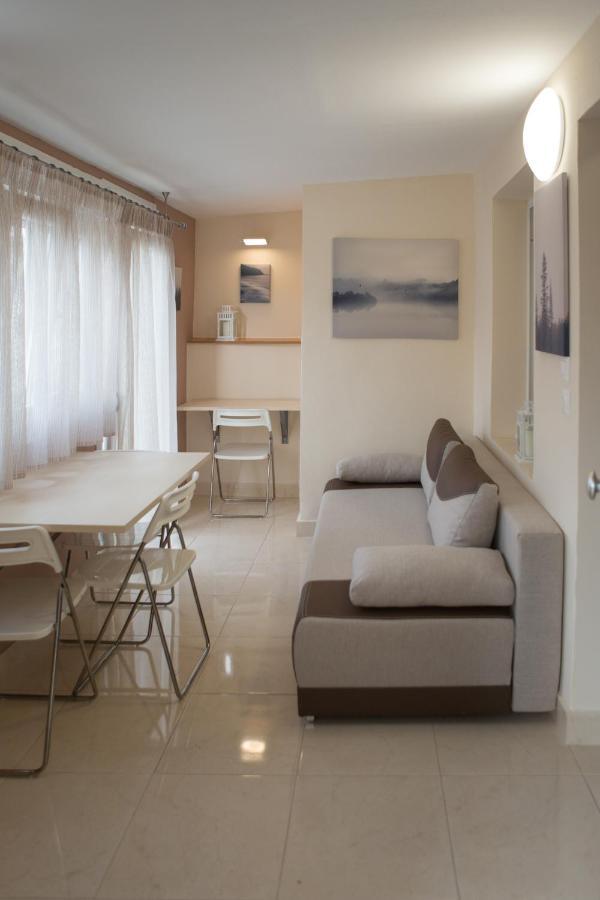Kosmos Service Apartment Modern Spirit City Center With Additional Cost Parking Szaloniki Kültér fotó