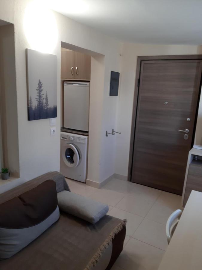 Kosmos Service Apartment Modern Spirit City Center With Additional Cost Parking Szaloniki Kültér fotó